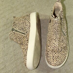 Coconuts Women's Sz 7.5M Tan Cow Hair Cheetah Print Shoes